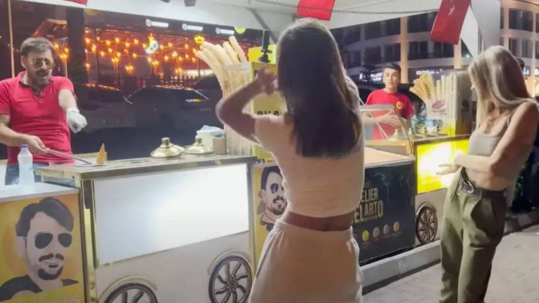 Çılgın Dondurmacı'nın ikiz güzellerle başı belada! Ne yapacağını şaşırdı 4